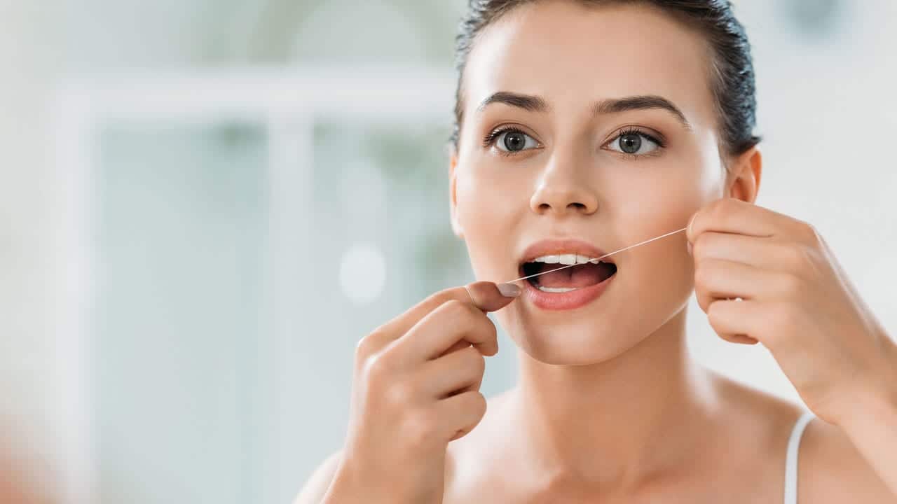 The Link Between Poor Flossing and Gum Disease St Helens